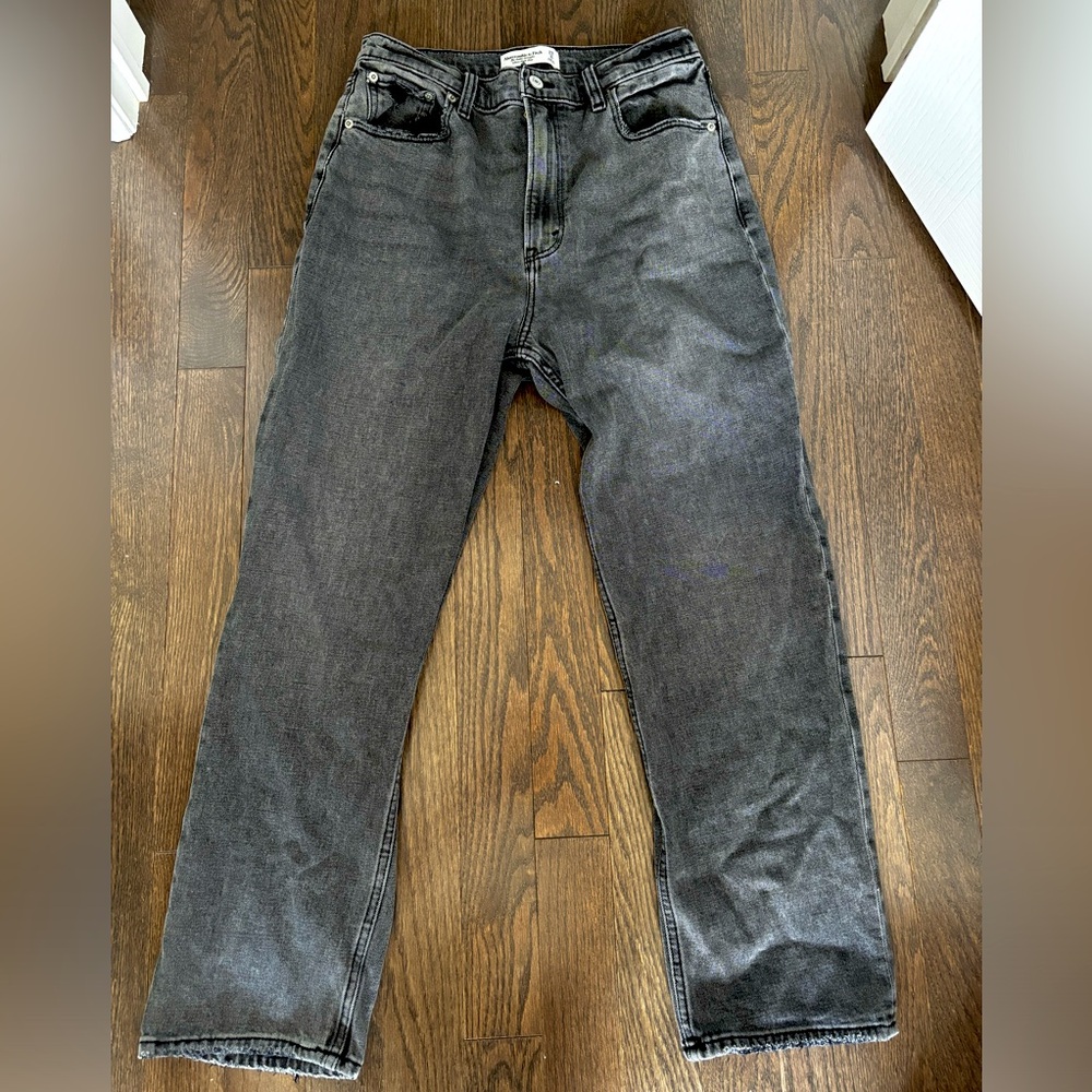 Abercrombie & Fitch The Ankle Straight Ultra High Rise Jeans